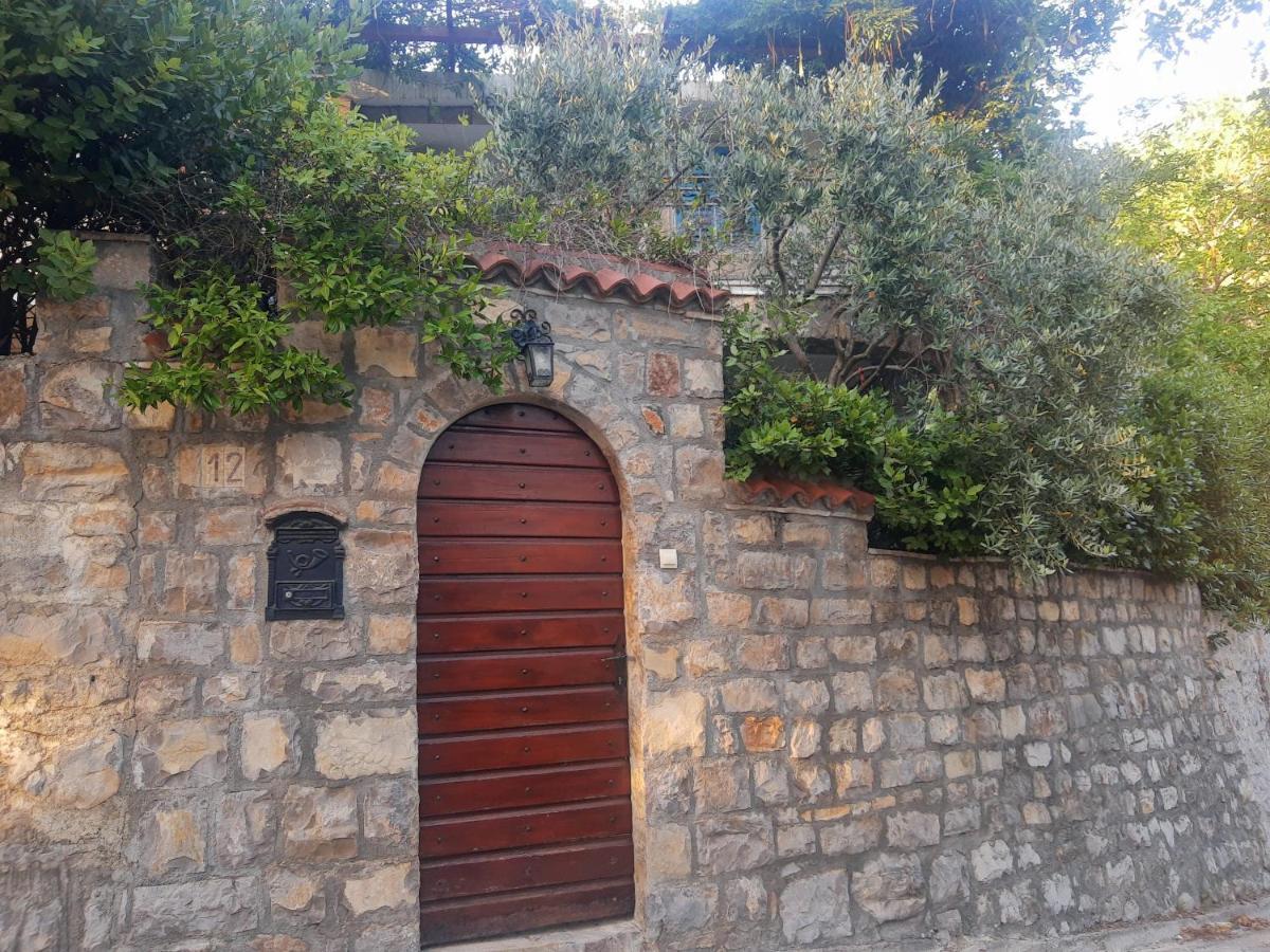 Sea-Side Old Stone Villa With A Private Garden Budva Eksteriør bilde