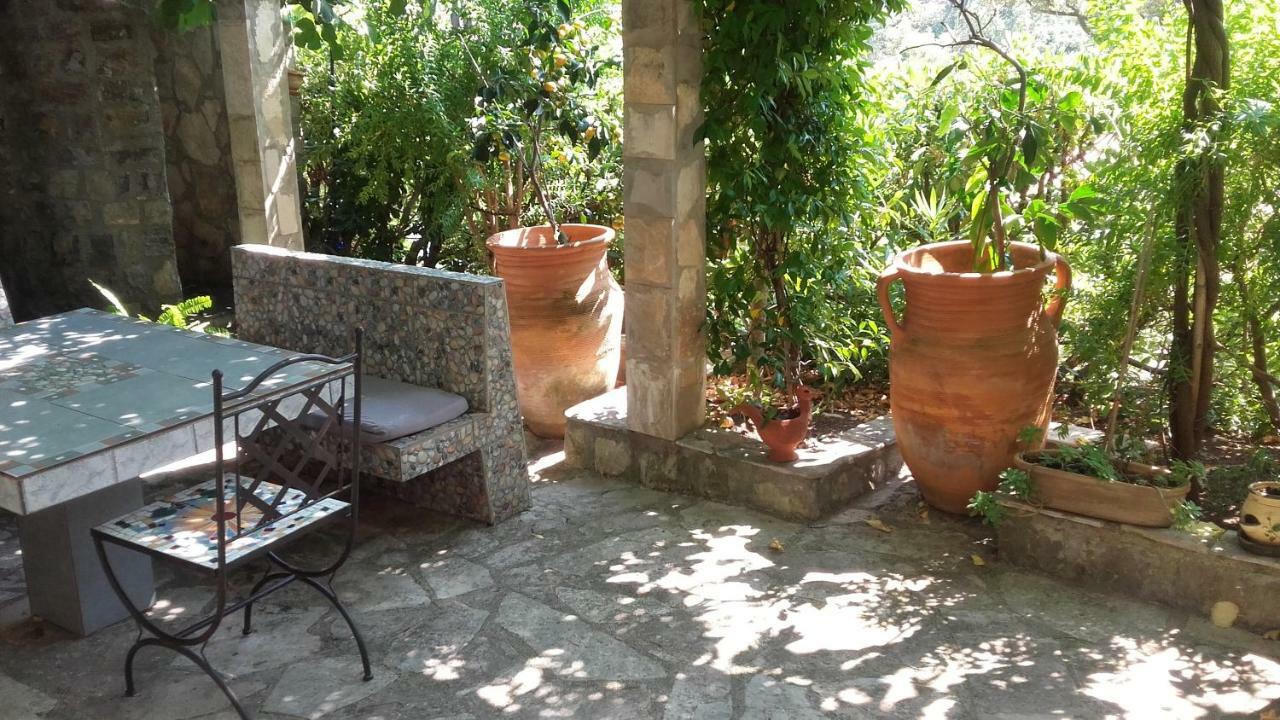 Sea-Side Old Stone Villa With A Private Garden Budva Eksteriør bilde