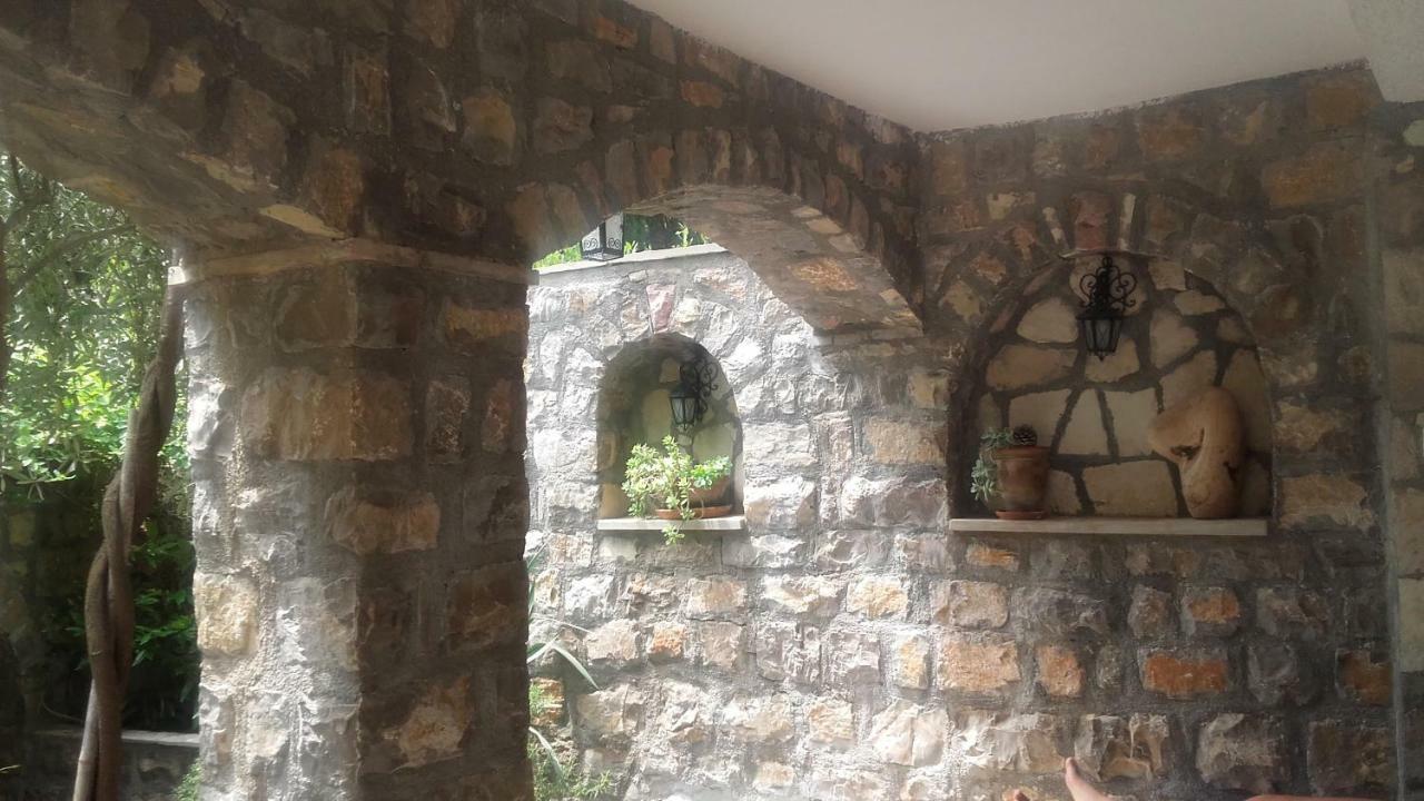 Sea-Side Old Stone Villa With A Private Garden Budva Eksteriør bilde